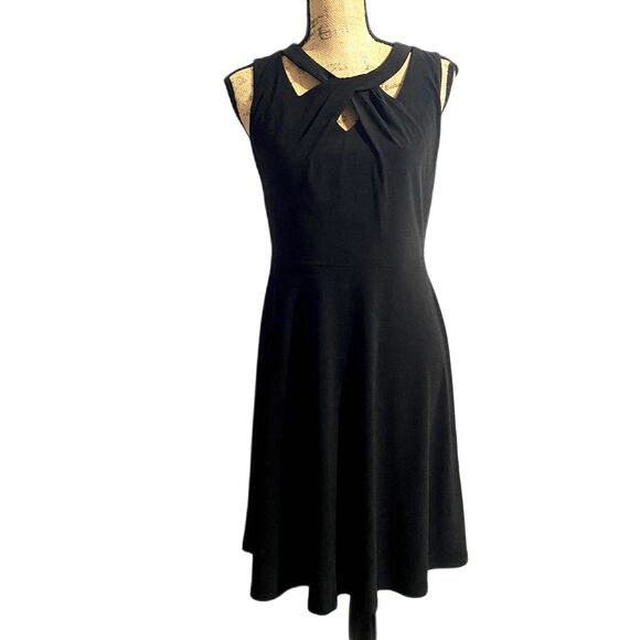 Jones Studio Twist Neck Little Black Dress Classic LBD Fit & Flare Size 4‎ - Picture 2 of 8